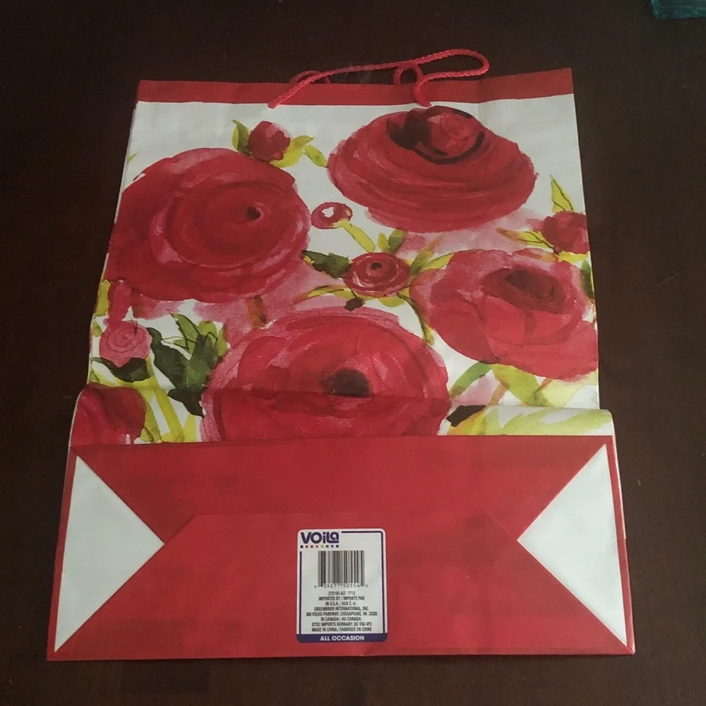 🛍️ Floral Gift Bag with Rope Handles